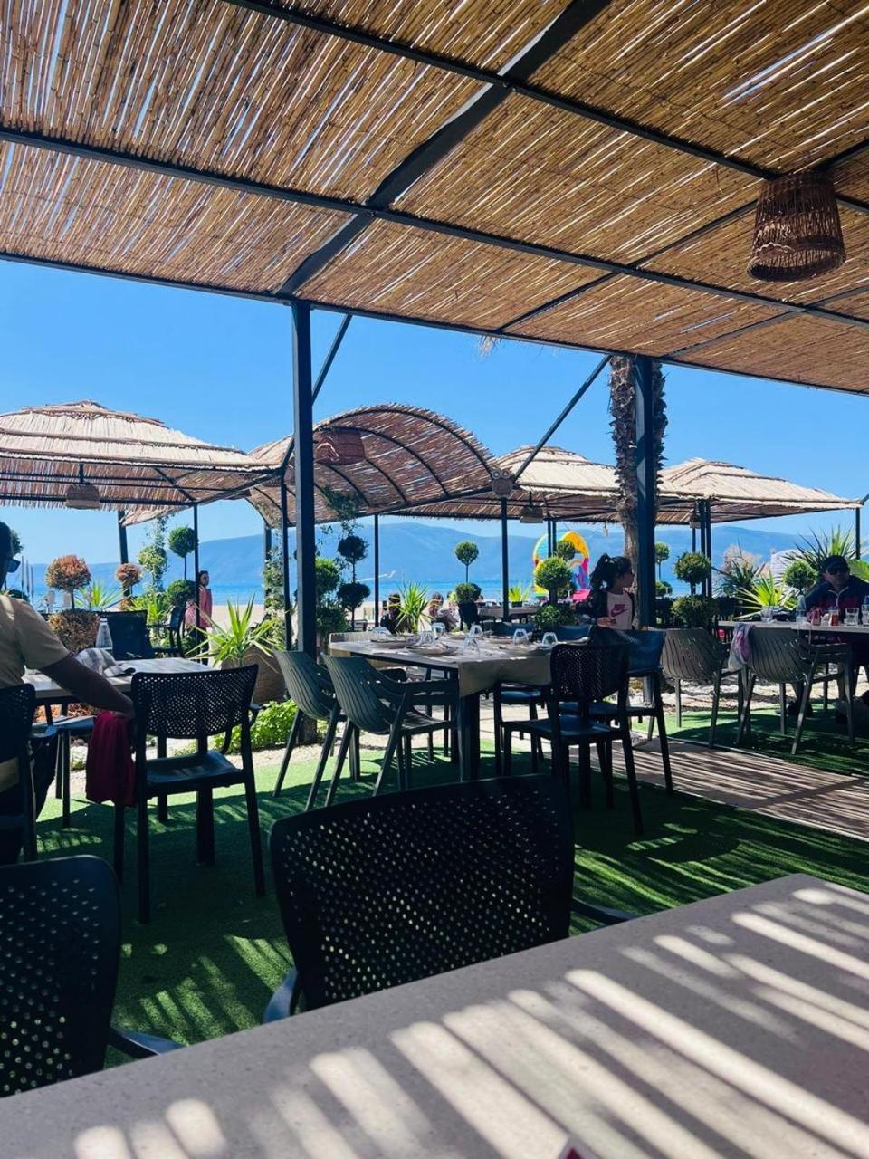 Soleil Apartment With Sunbed & Umbrella Vlore Exterior photo